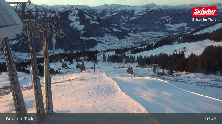 Archiv Foto Webcam Bergstation Jochbahn, Brixen im Thale