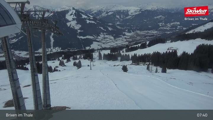 Archiv Foto Webcam Bergstation Jochbahn, Brixen im Thale