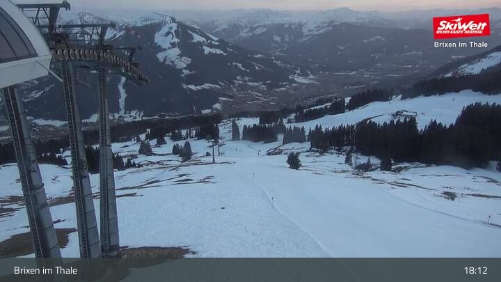 Archiv Foto Webcam Bergstation Jochbahn, Brixen im Thale