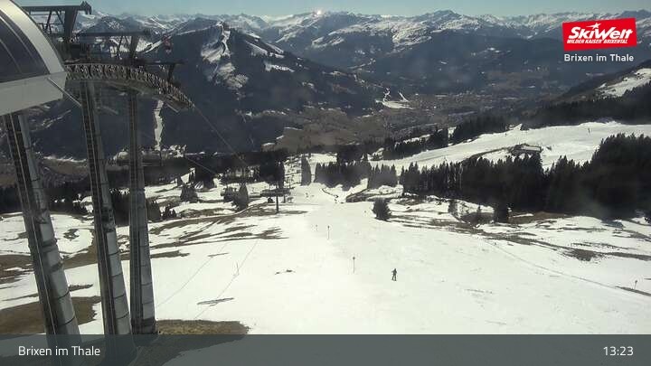 Archiv Foto Webcam Bergstation Jochbahn, Brixen im Thale