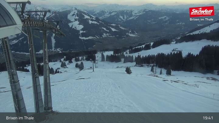 Archiv Foto Webcam Bergstation Jochbahn, Brixen im Thale