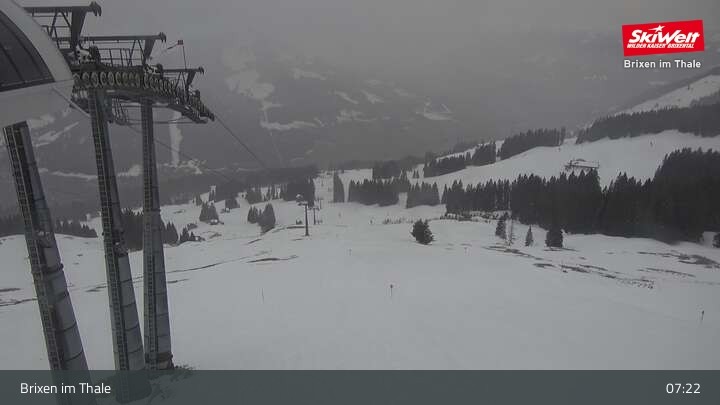 Archiv Foto Webcam Bergstation Jochbahn, Brixen im Thale