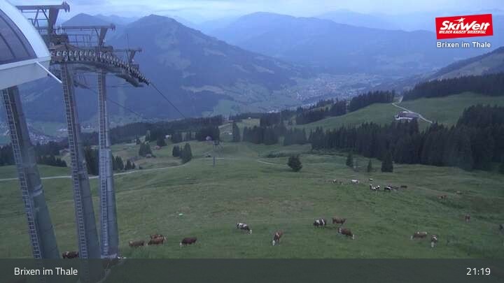 Archived image Webcam Top station Jochbahn, Brixen im Thale
