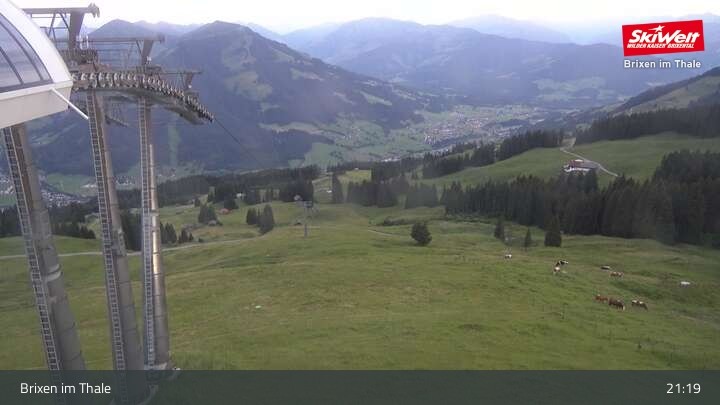 Archived image Webcam Top station Jochbahn, Brixen im Thale