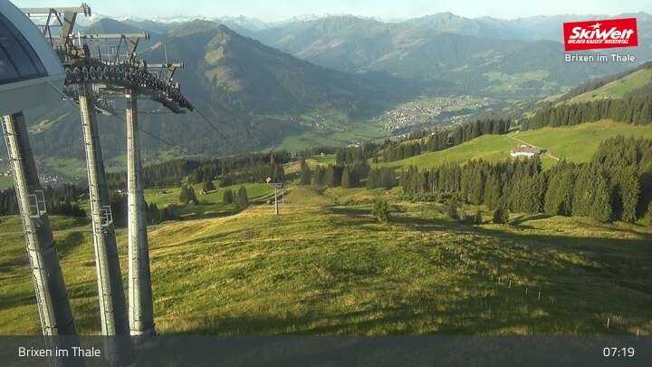 Archiv Foto Webcam Bergstation Jochbahn, Brixen im Thale