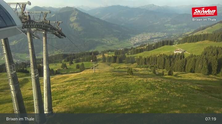 Archiv Foto Webcam Bergstation Jochbahn, Brixen im Thale