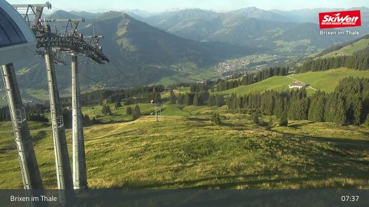 Archived image Webcam Top station Jochbahn, Brixen im Thale