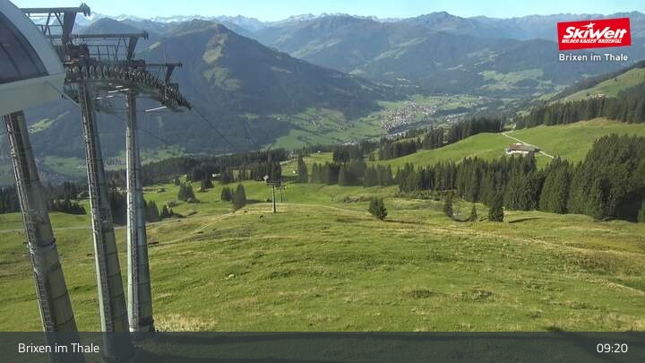 Archived image Webcam Top station Jochbahn, Brixen im Thale