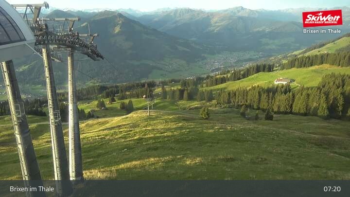 Archiv Foto Webcam Bergstation Jochbahn, Brixen im Thale