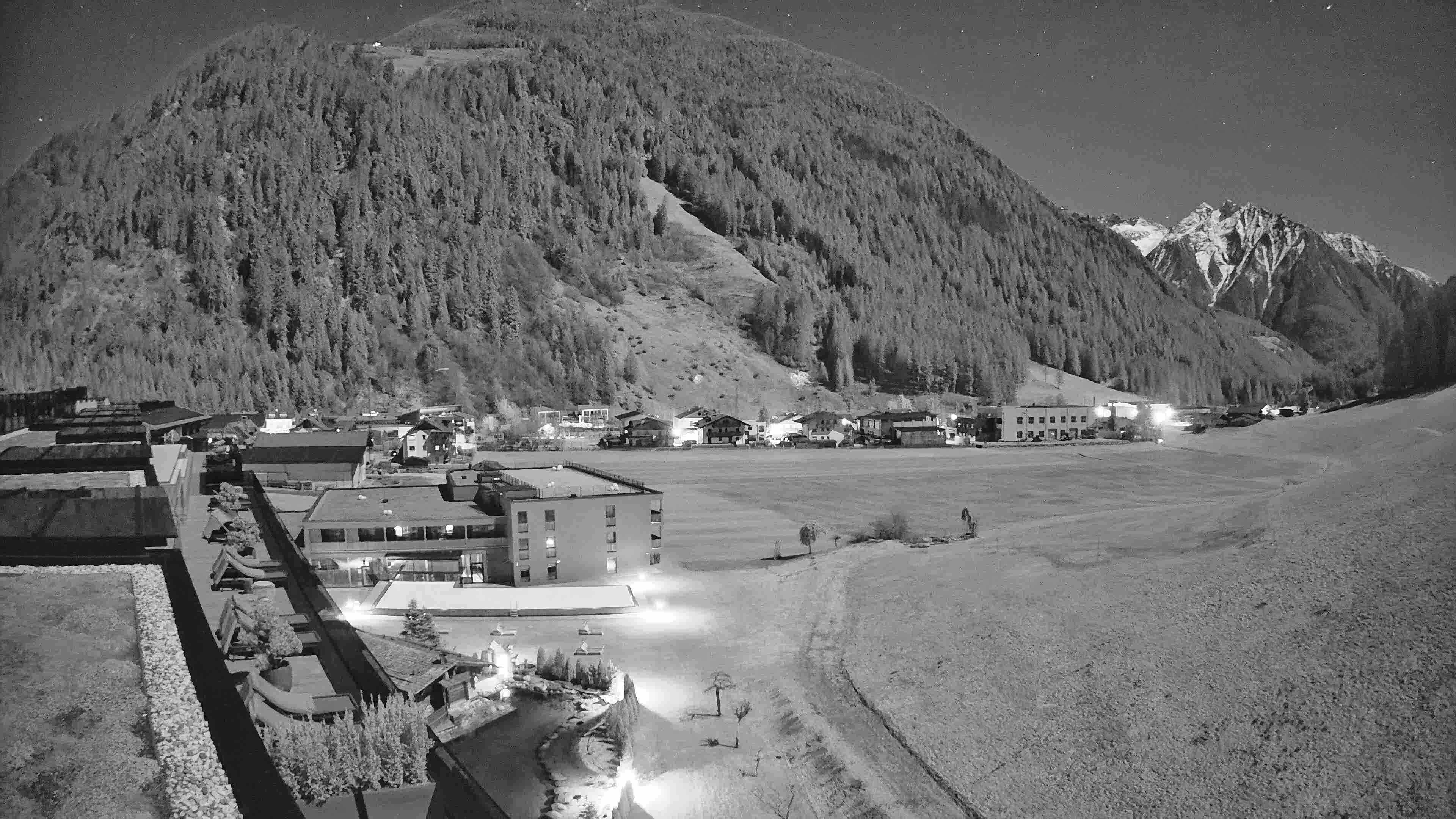 Archiv Foto Webcam Hotel Schwarzenstein/ Tauferer Ahrntal