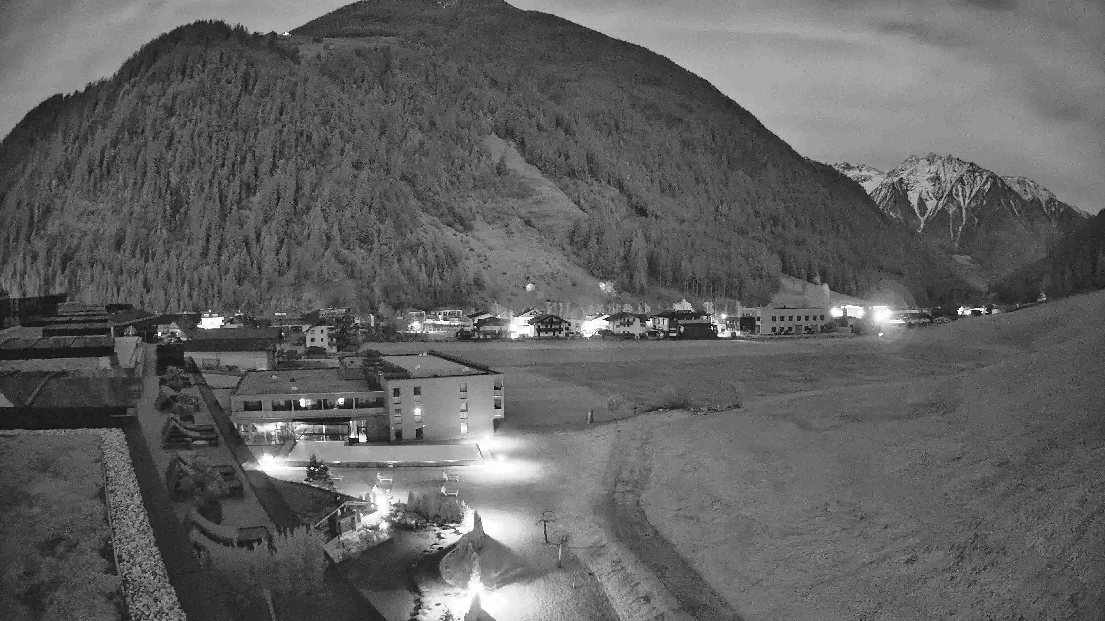 Archiv Foto Webcam Hotel Schwarzenstein/ Tauferer Ahrntal