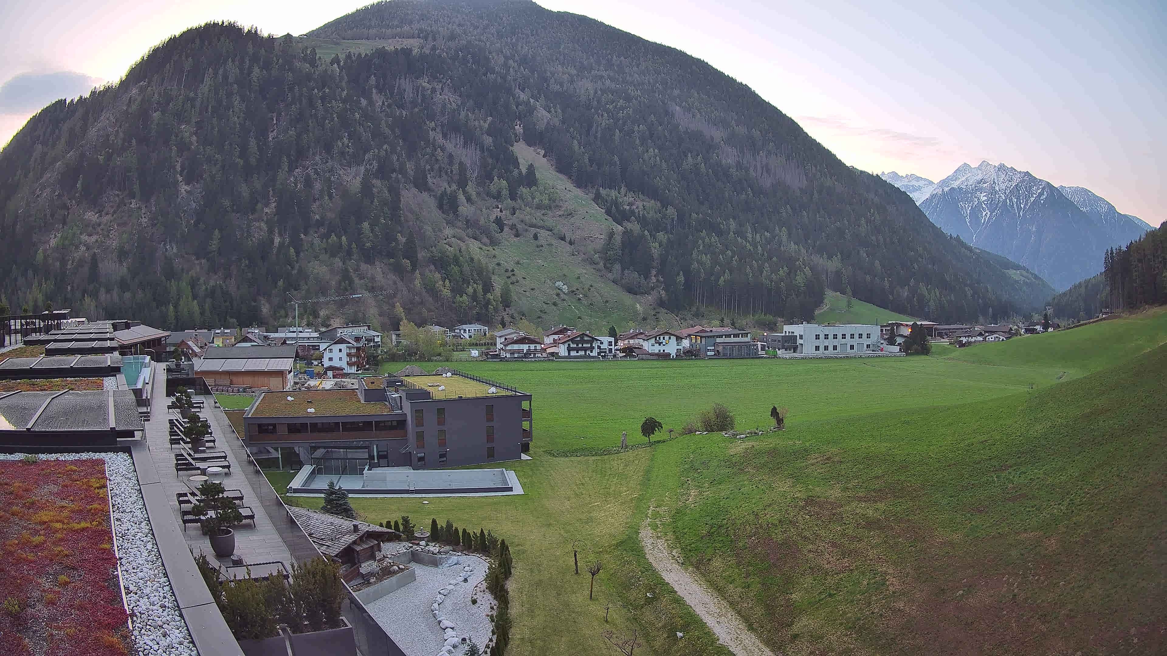 Archiv Foto Webcam Hotel Schwarzenstein/ Tauferer Ahrntal