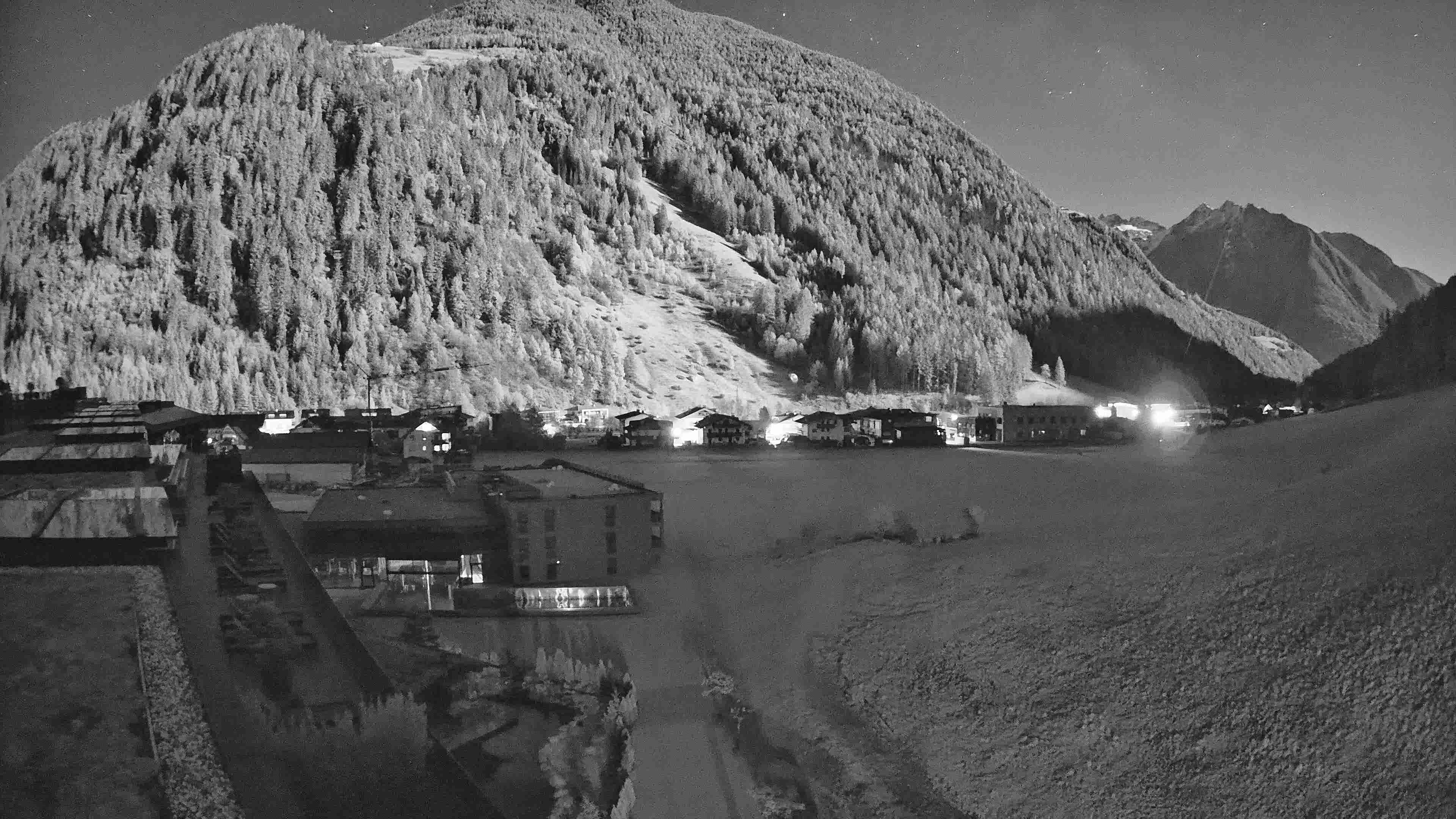 Archiv Foto Webcam Hotel Schwarzenstein/ Tauferer Ahrntal