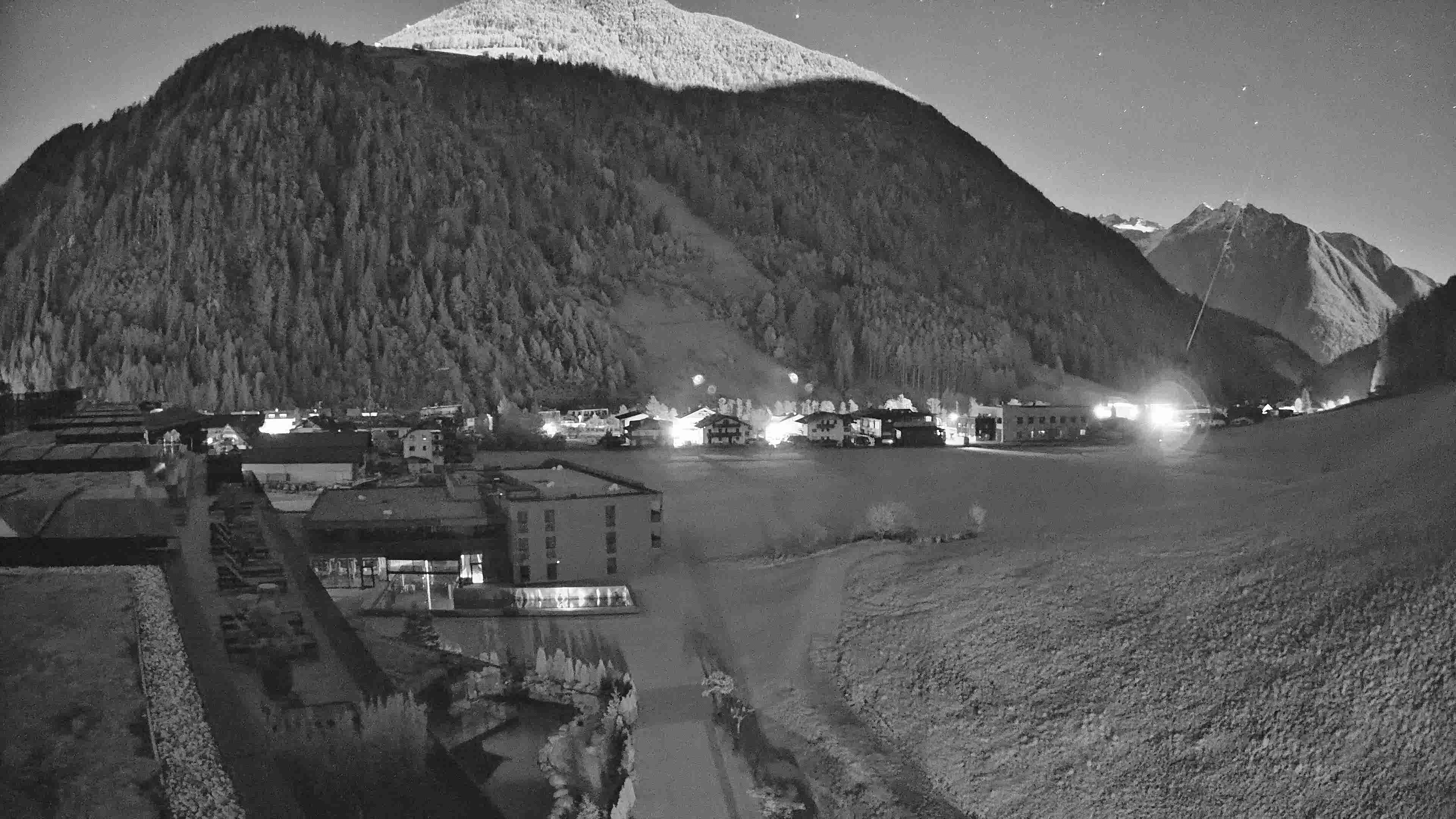 Archiv Foto Webcam Hotel Schwarzenstein/ Tauferer Ahrntal
