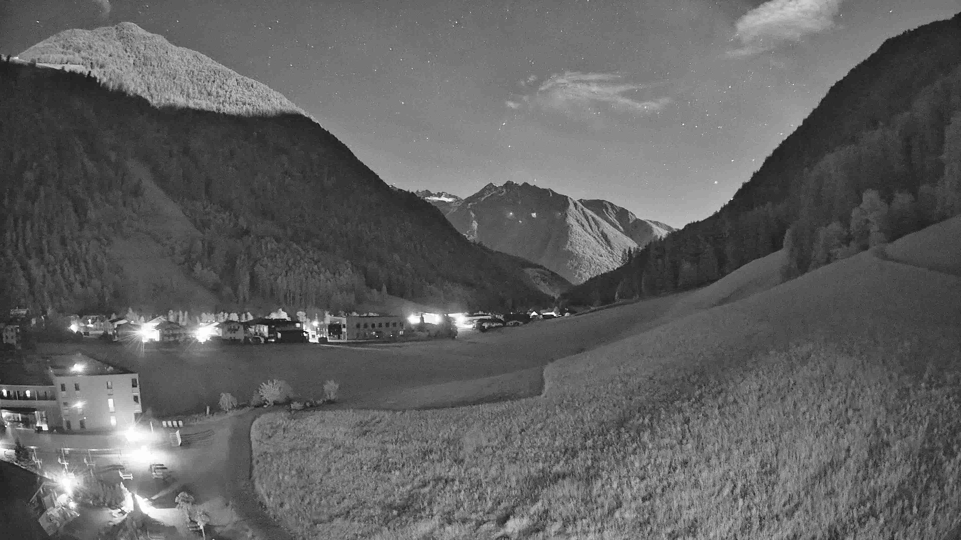 Archiv Foto Webcam Hotel Schwarzenstein/ Tauferer Ahrntal