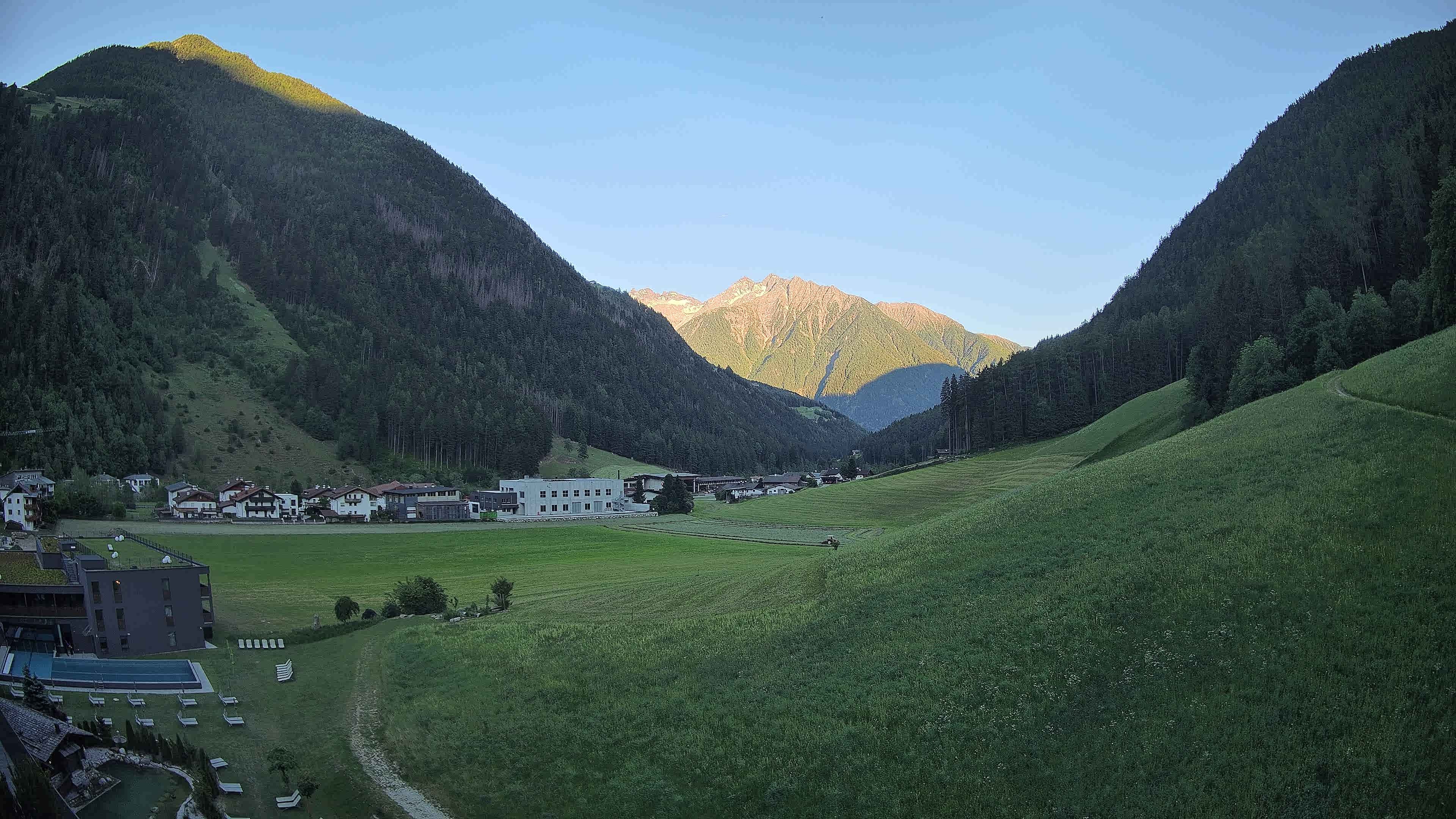 Archiv Foto Webcam Hotel Schwarzenstein/ Tauferer Ahrntal