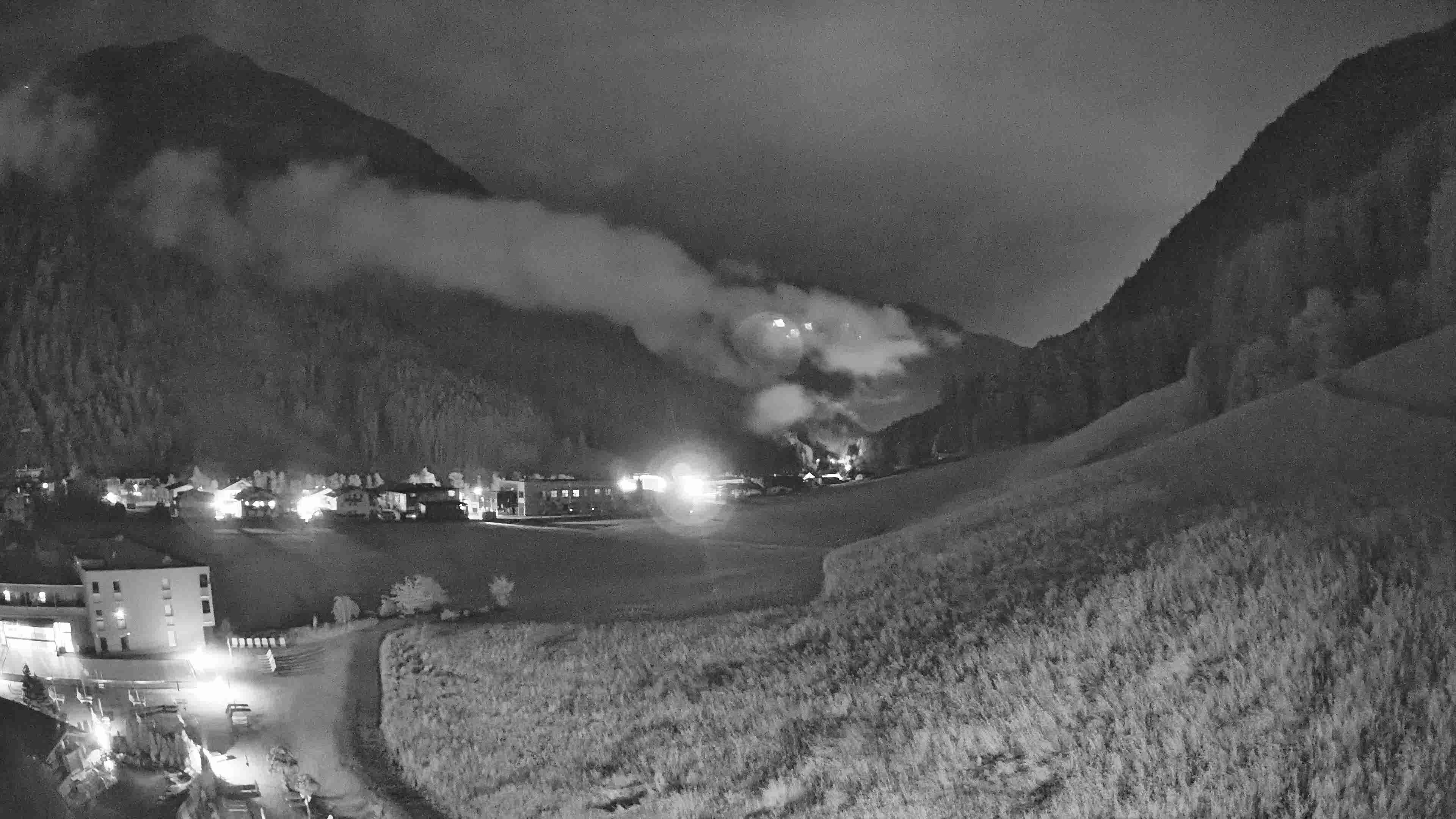Archived image Webcam Hotel Schwarzenstein/ Ahrntal valley