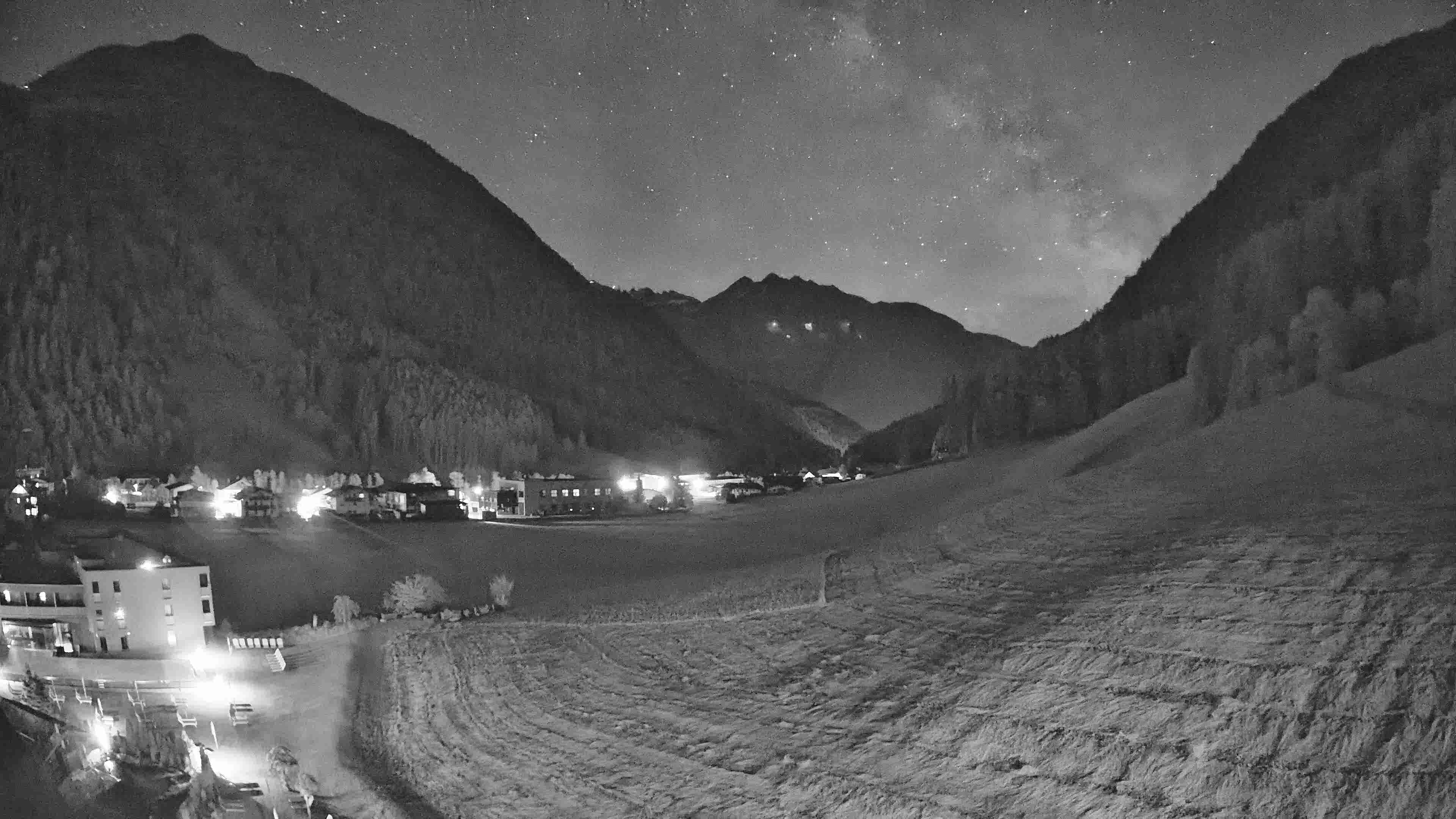 Archiv Foto Webcam Hotel Schwarzenstein/ Tauferer Ahrntal