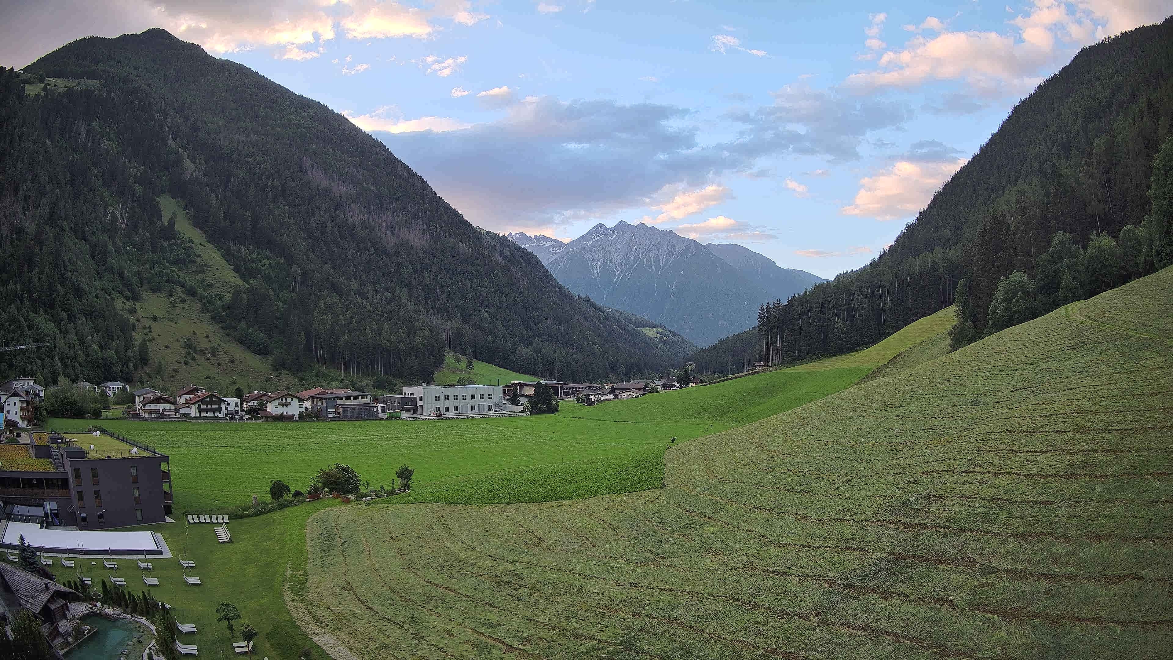 Archiv Foto Webcam Hotel Schwarzenstein/ Tauferer Ahrntal
