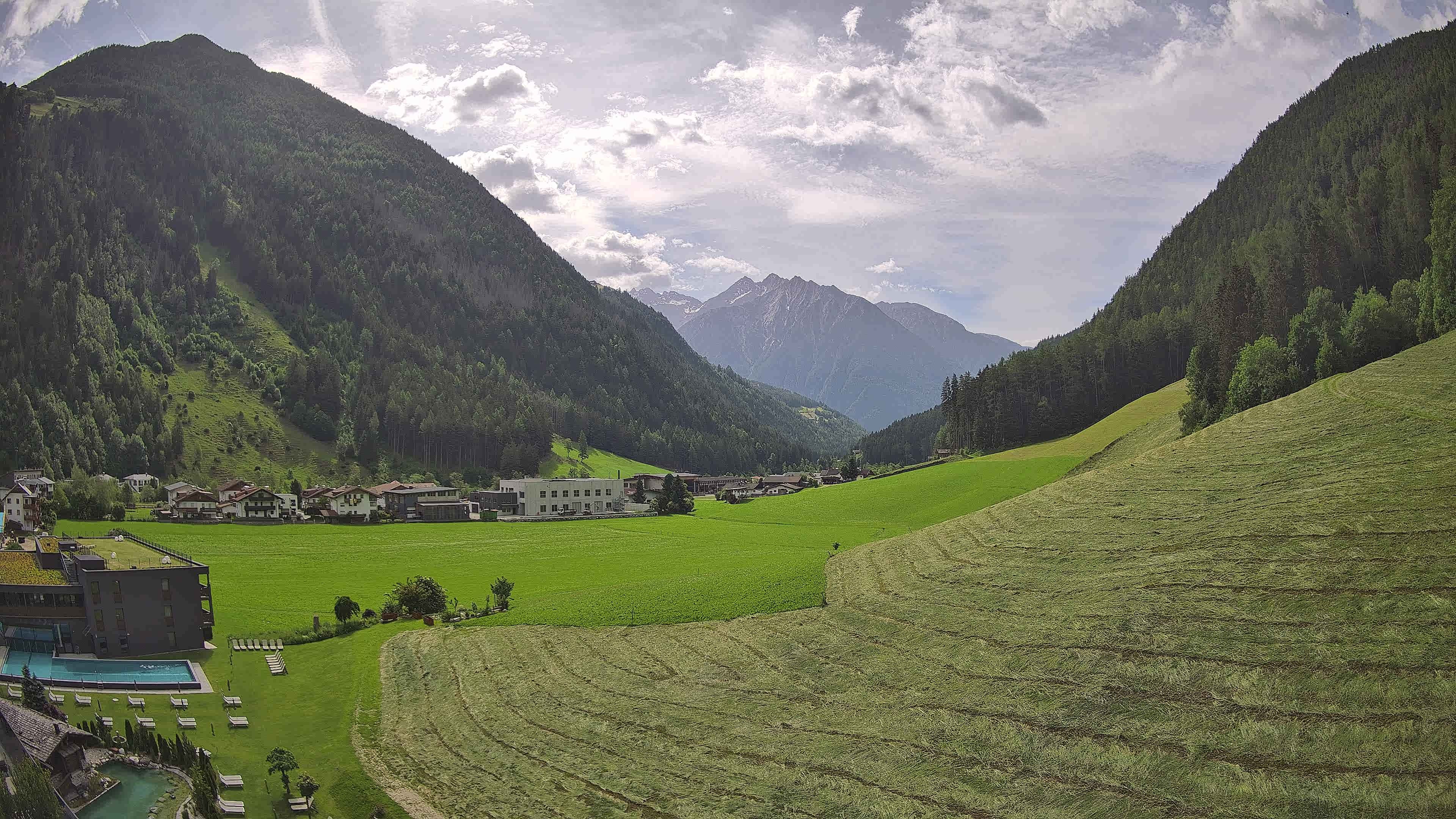 Archiv Foto Webcam Hotel Schwarzenstein/ Tauferer Ahrntal