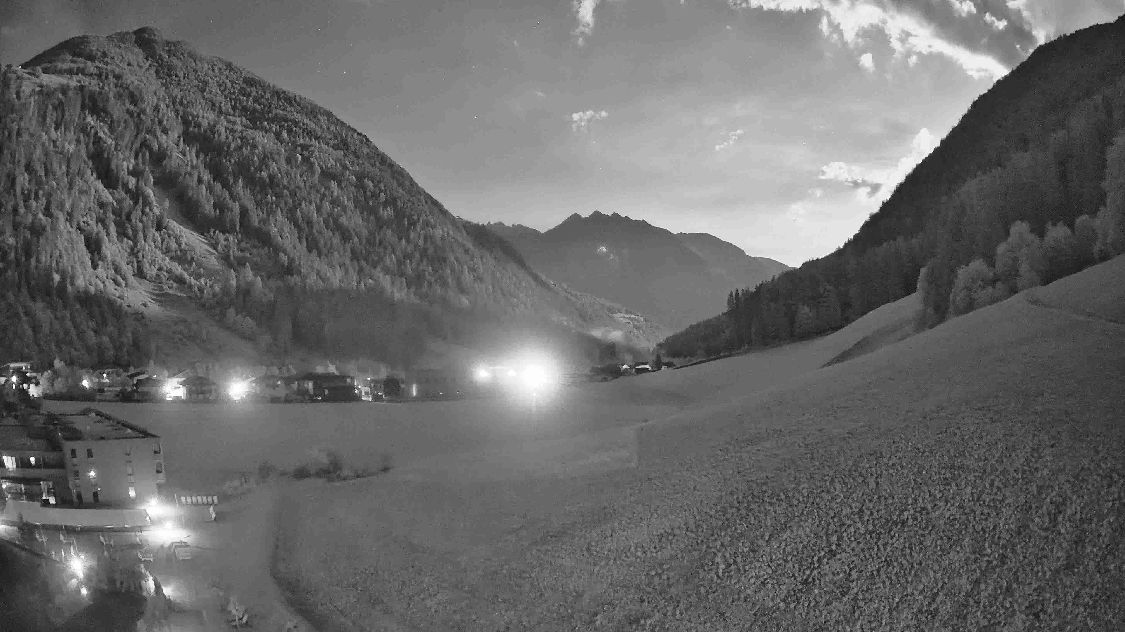 Archiv Foto Webcam Hotel Schwarzenstein/ Tauferer Ahrntal