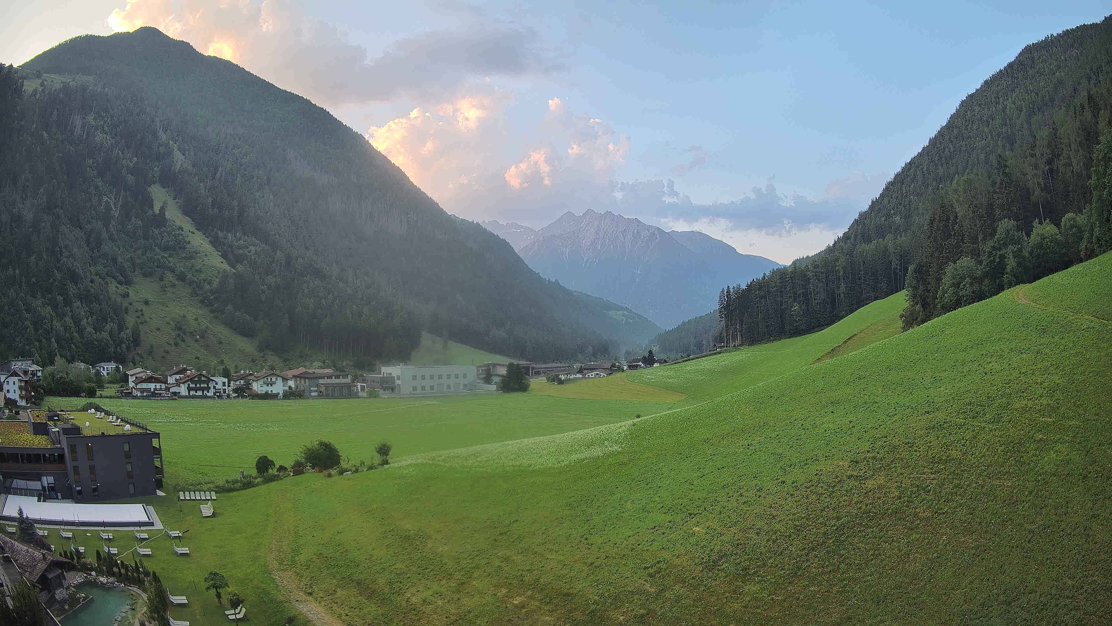 Archiv Foto Webcam Hotel Schwarzenstein/ Tauferer Ahrntal