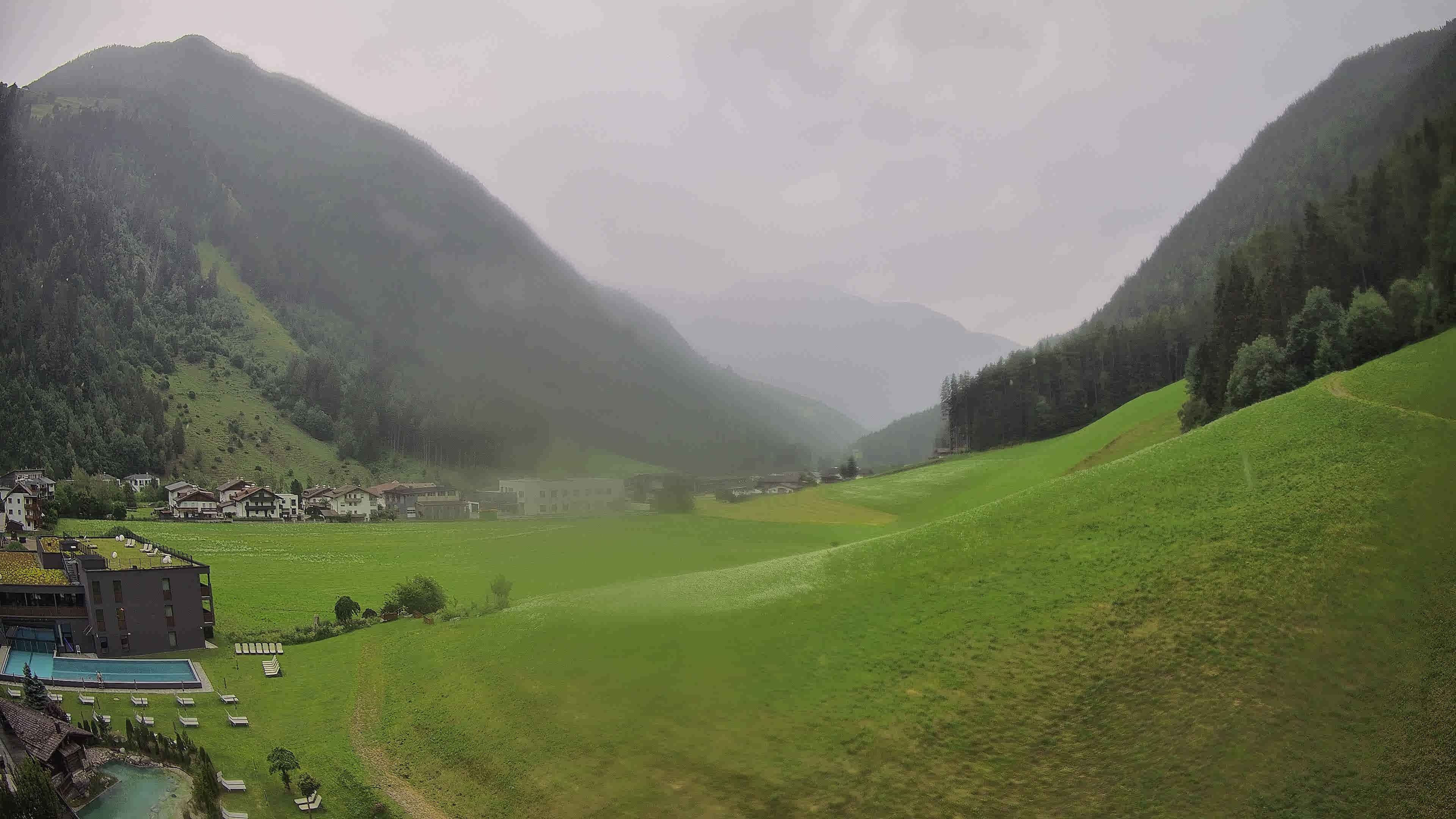 Archiv Foto Webcam Hotel Schwarzenstein/ Tauferer Ahrntal