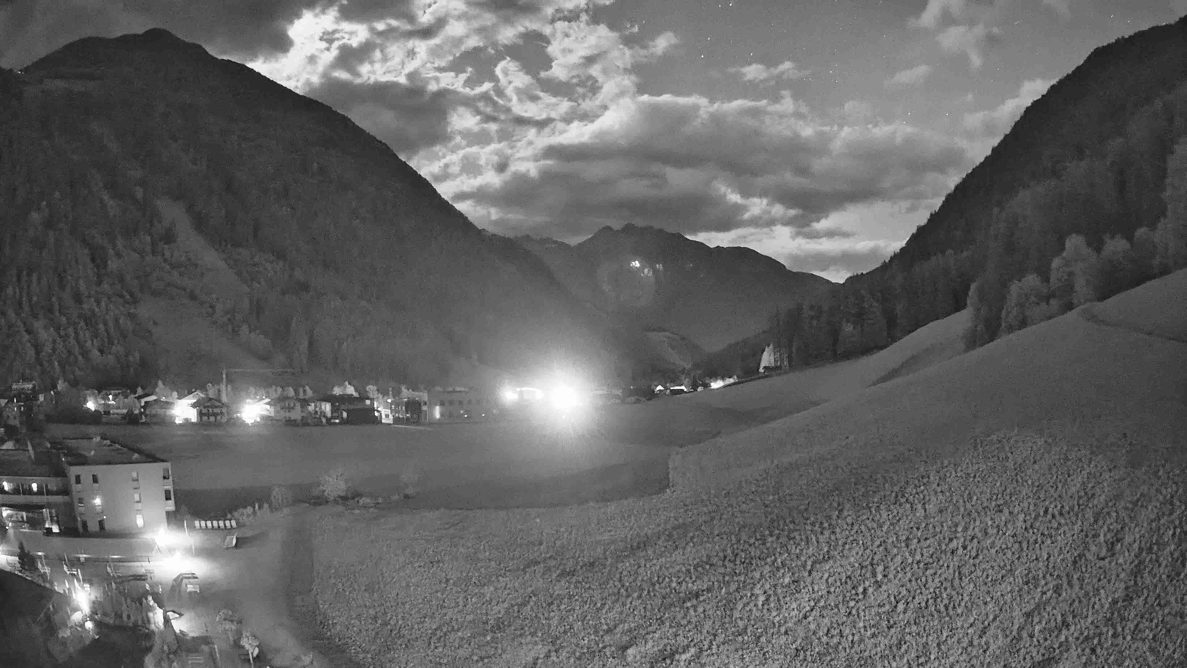 Archiv Foto Webcam Hotel Schwarzenstein/ Tauferer Ahrntal