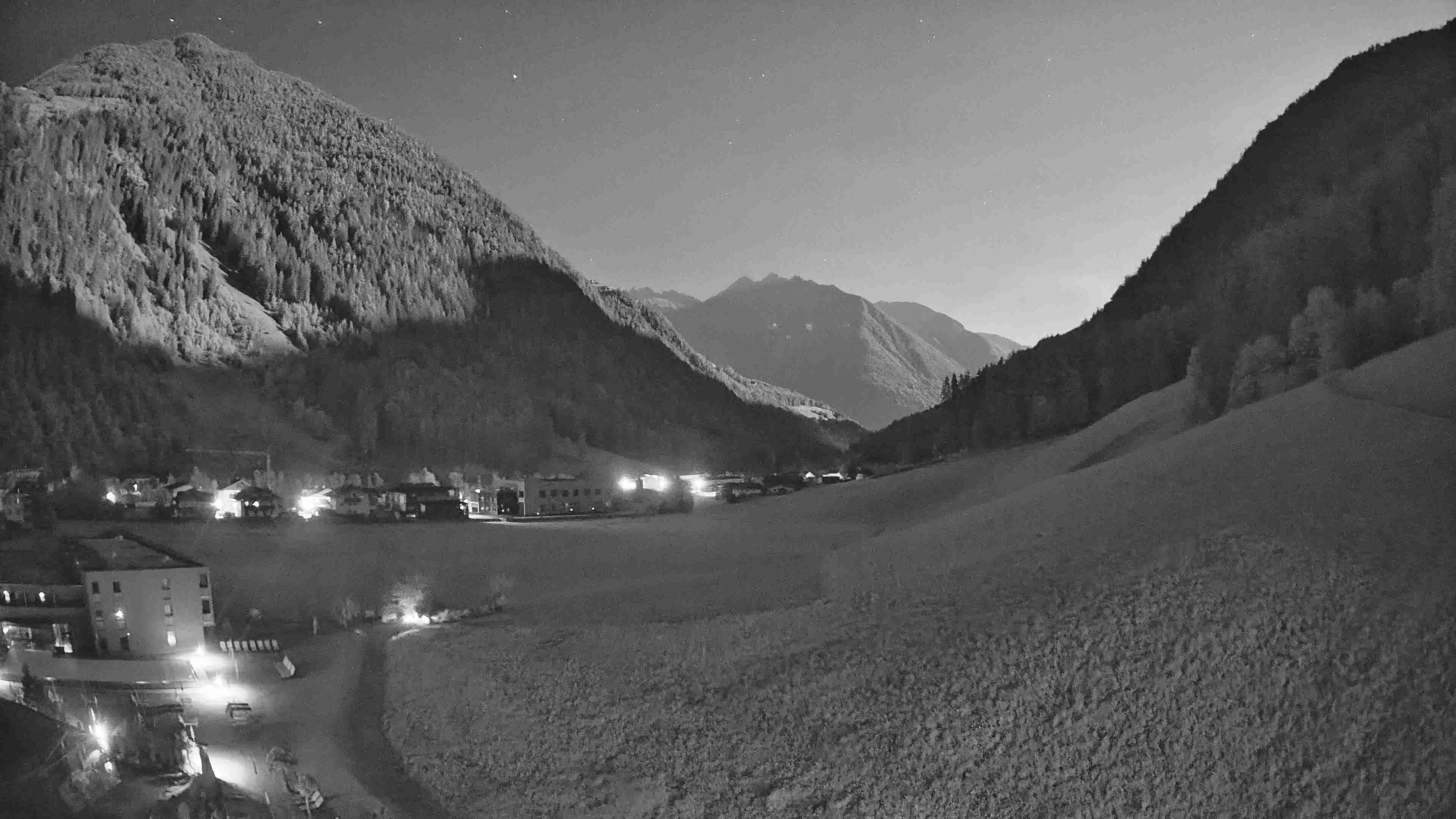 Archiv Foto Webcam Hotel Schwarzenstein/ Tauferer Ahrntal