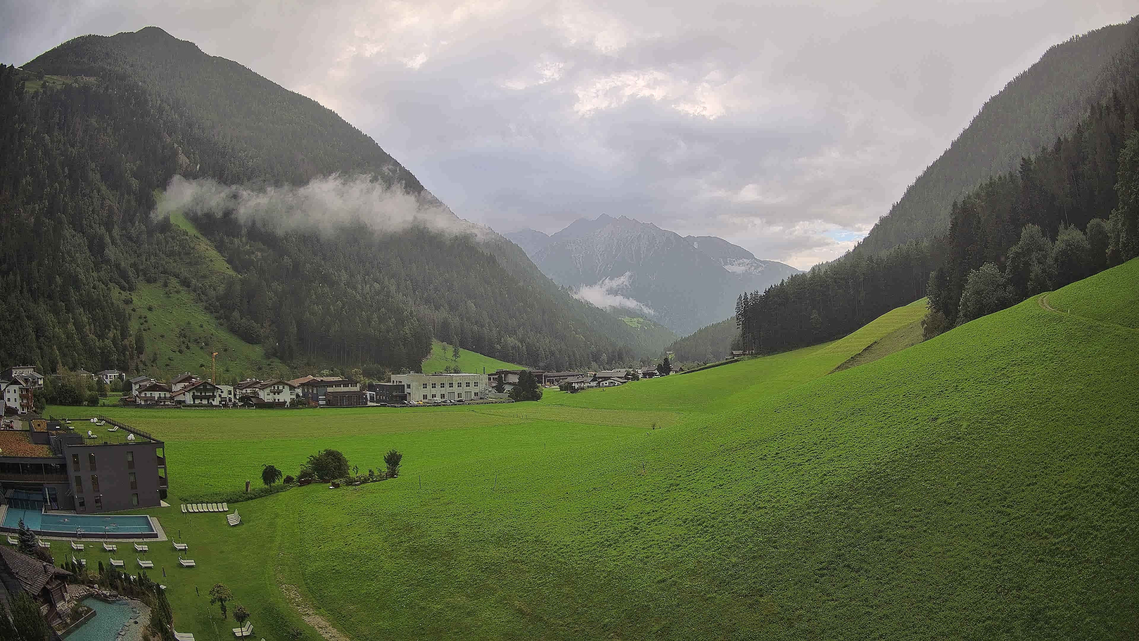Archiv Foto Webcam Hotel Schwarzenstein/ Tauferer Ahrntal