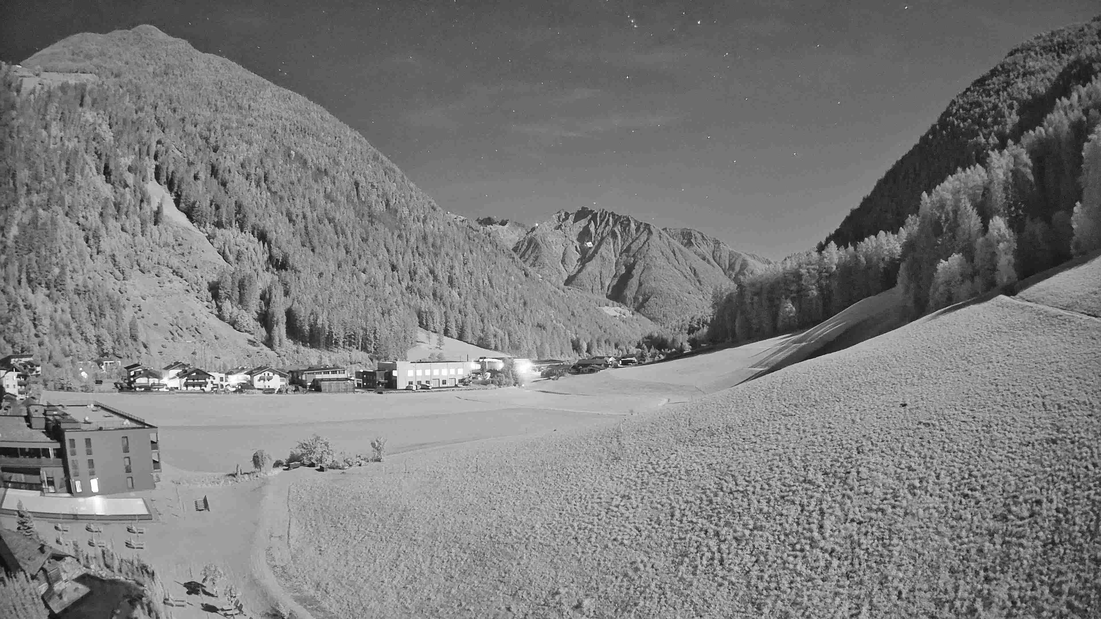 Archiv Foto Webcam Hotel Schwarzenstein/ Tauferer Ahrntal