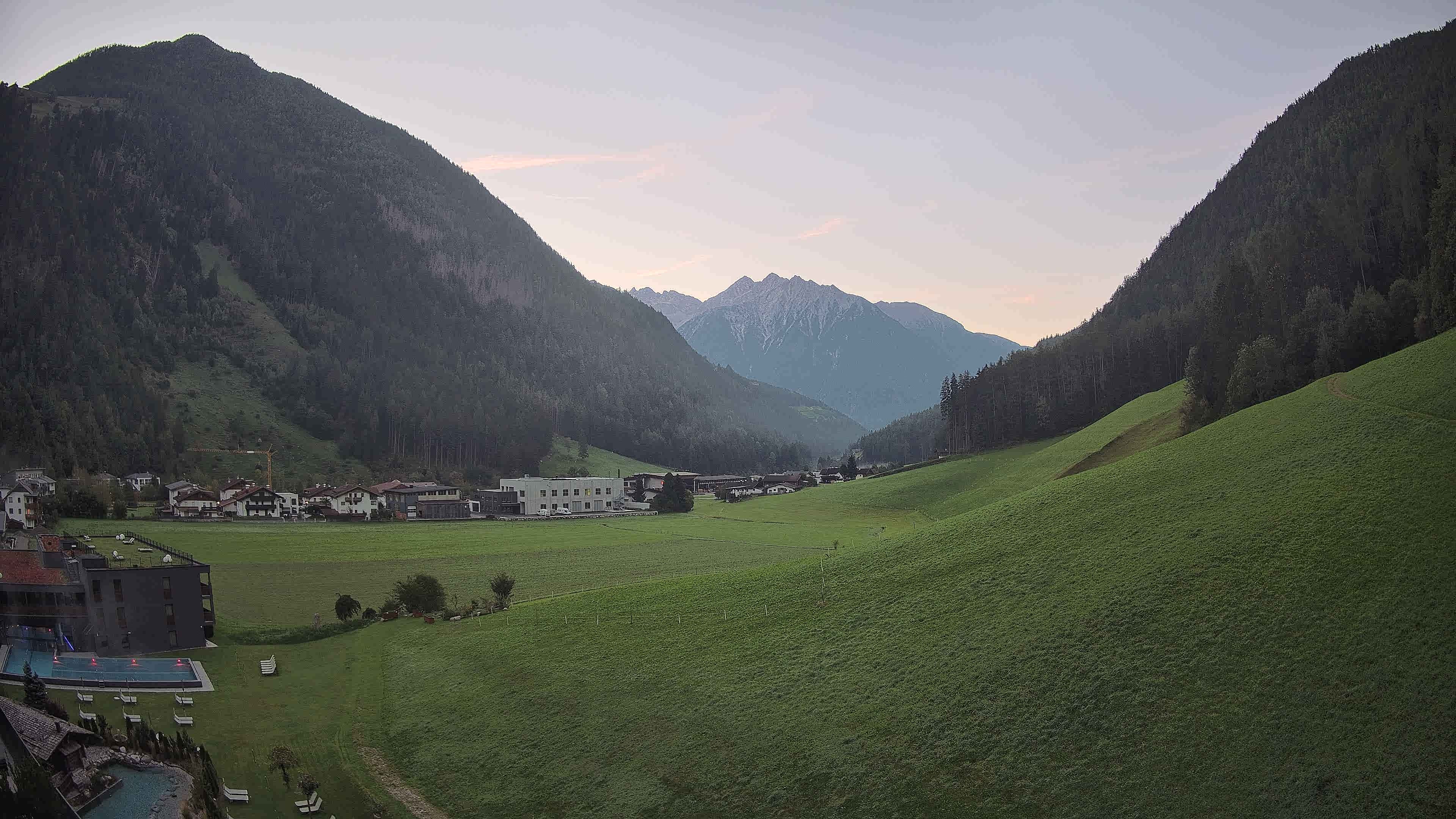 Archiv Foto Webcam Hotel Schwarzenstein/ Tauferer Ahrntal