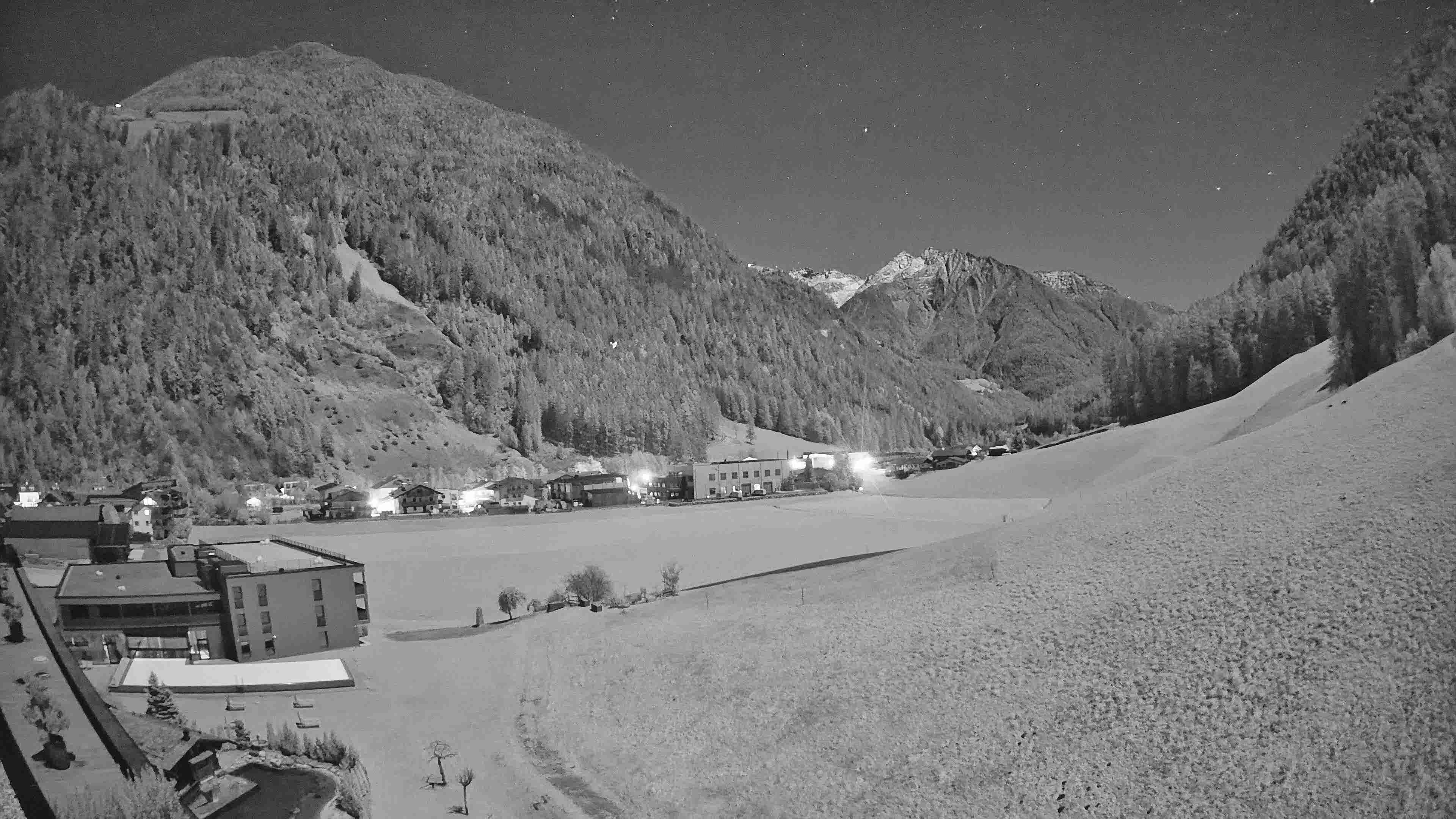 Archiv Foto Webcam Hotel Schwarzenstein/ Tauferer Ahrntal