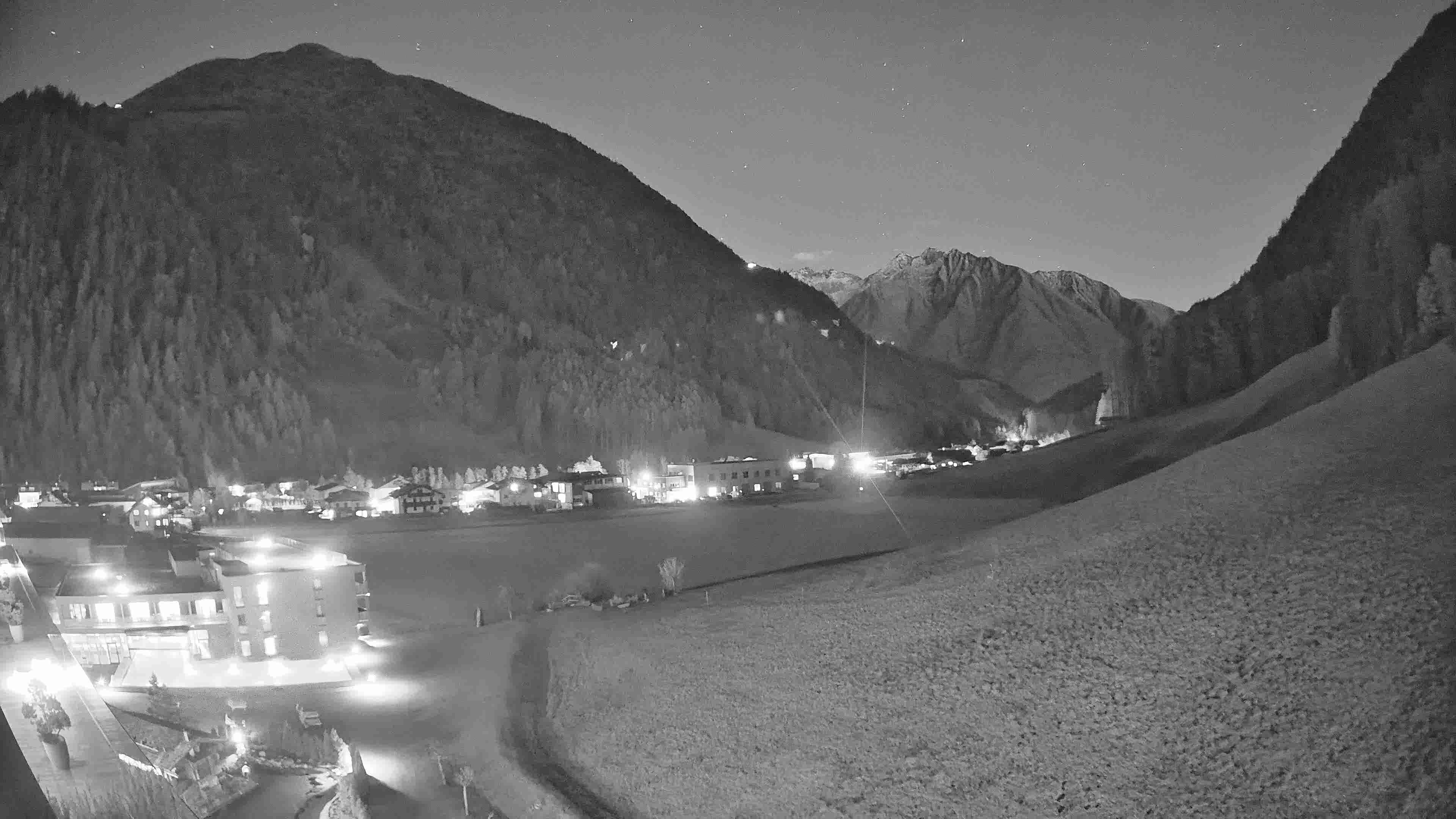 Archiv Foto Webcam Hotel Schwarzenstein/ Tauferer Ahrntal