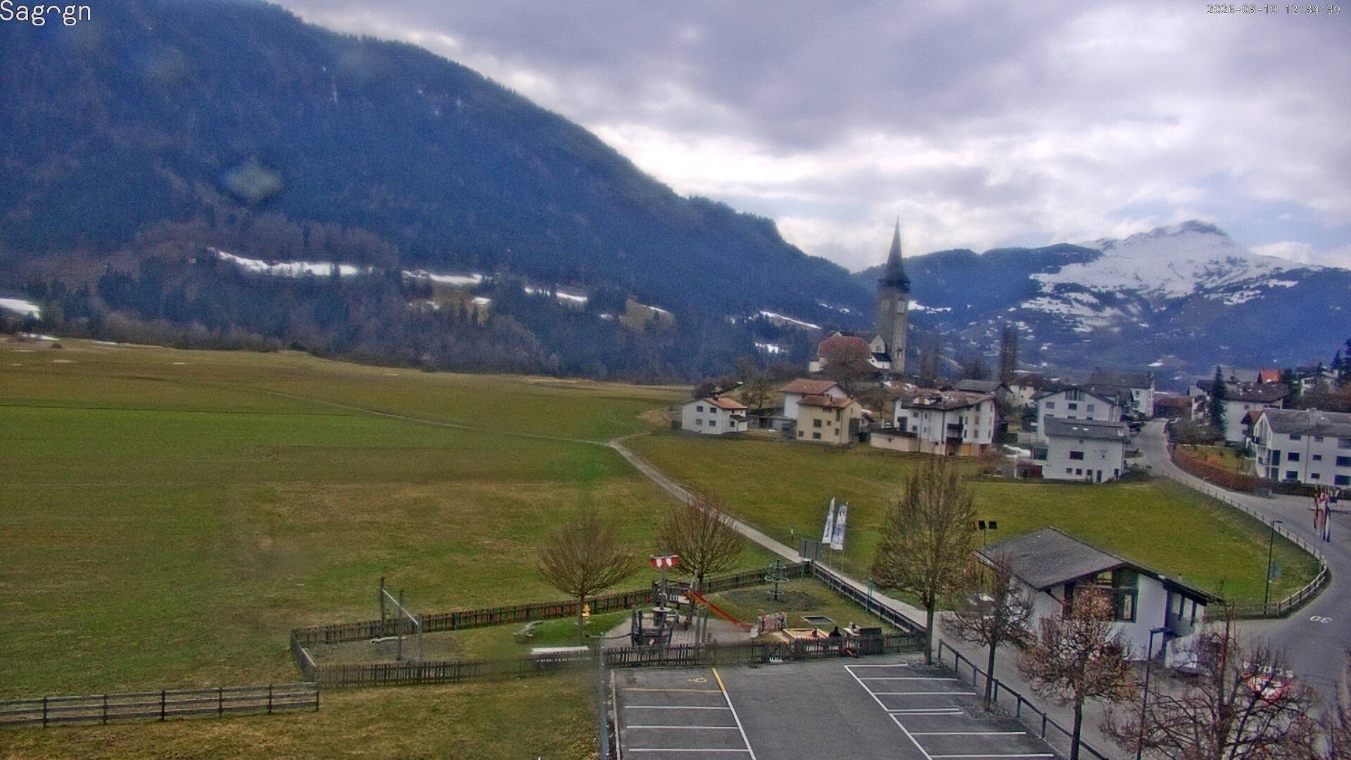 Archived image Webcam Sagogn next to Flims