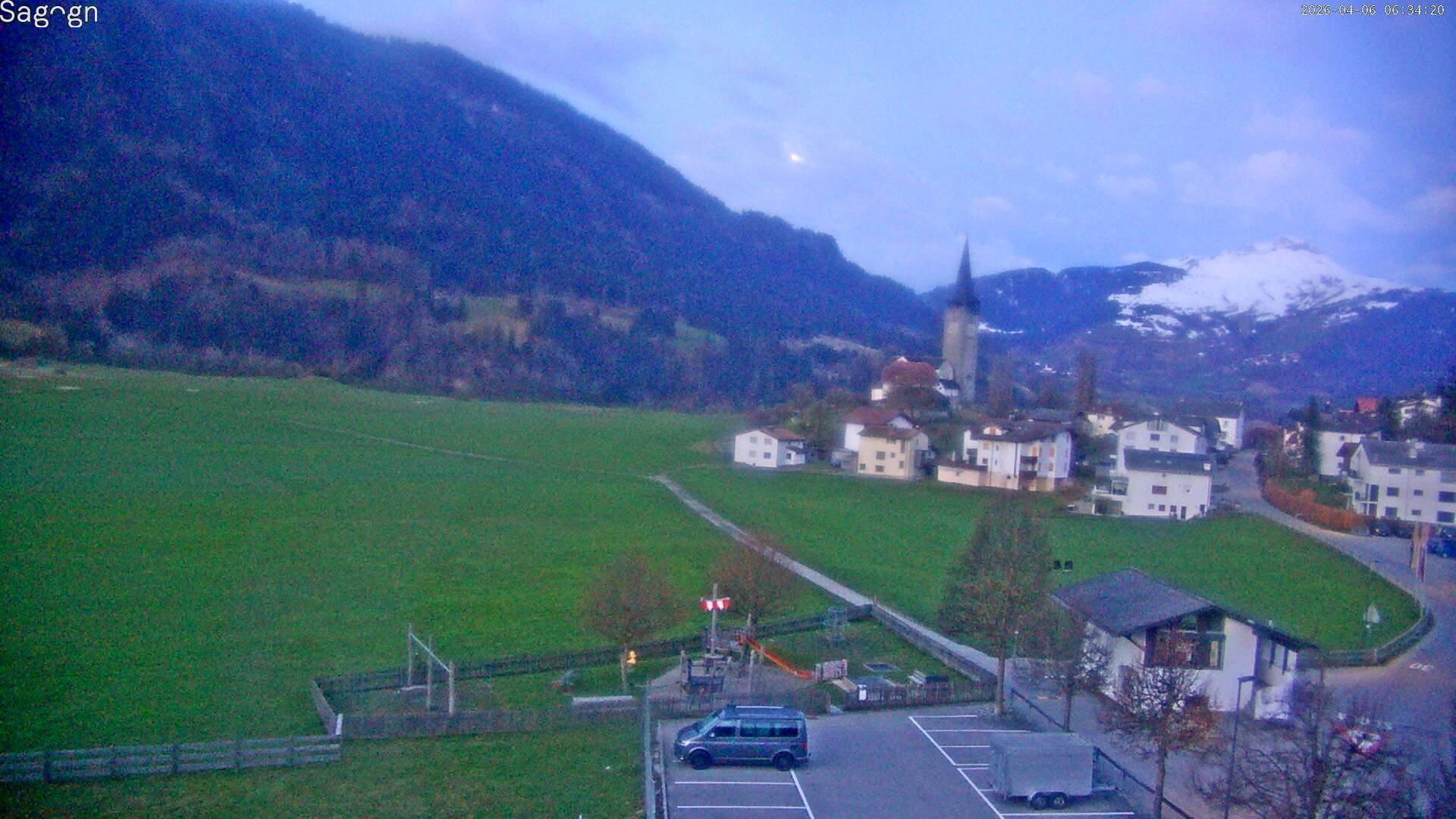 Archived image Webcam Sagogn next to Flims