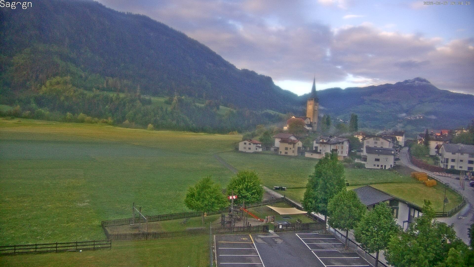 Archived image Webcam Sagogn next to Flims