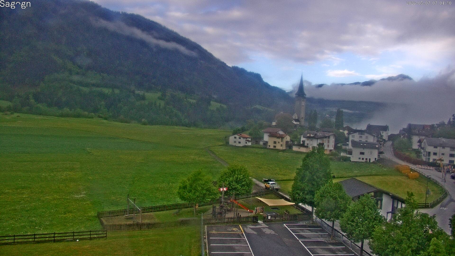 Archived image Webcam Sagogn next to Flims