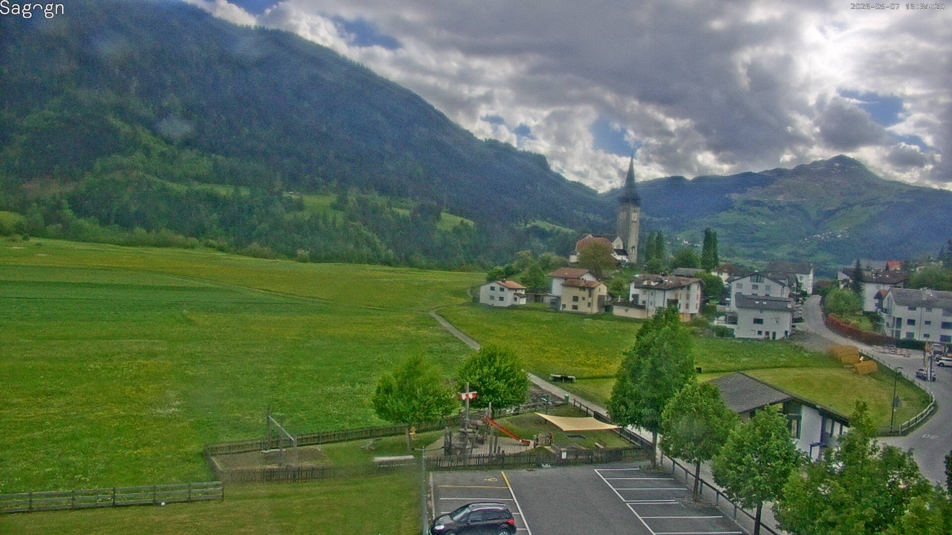 Archived image Webcam Sagogn next to Flims