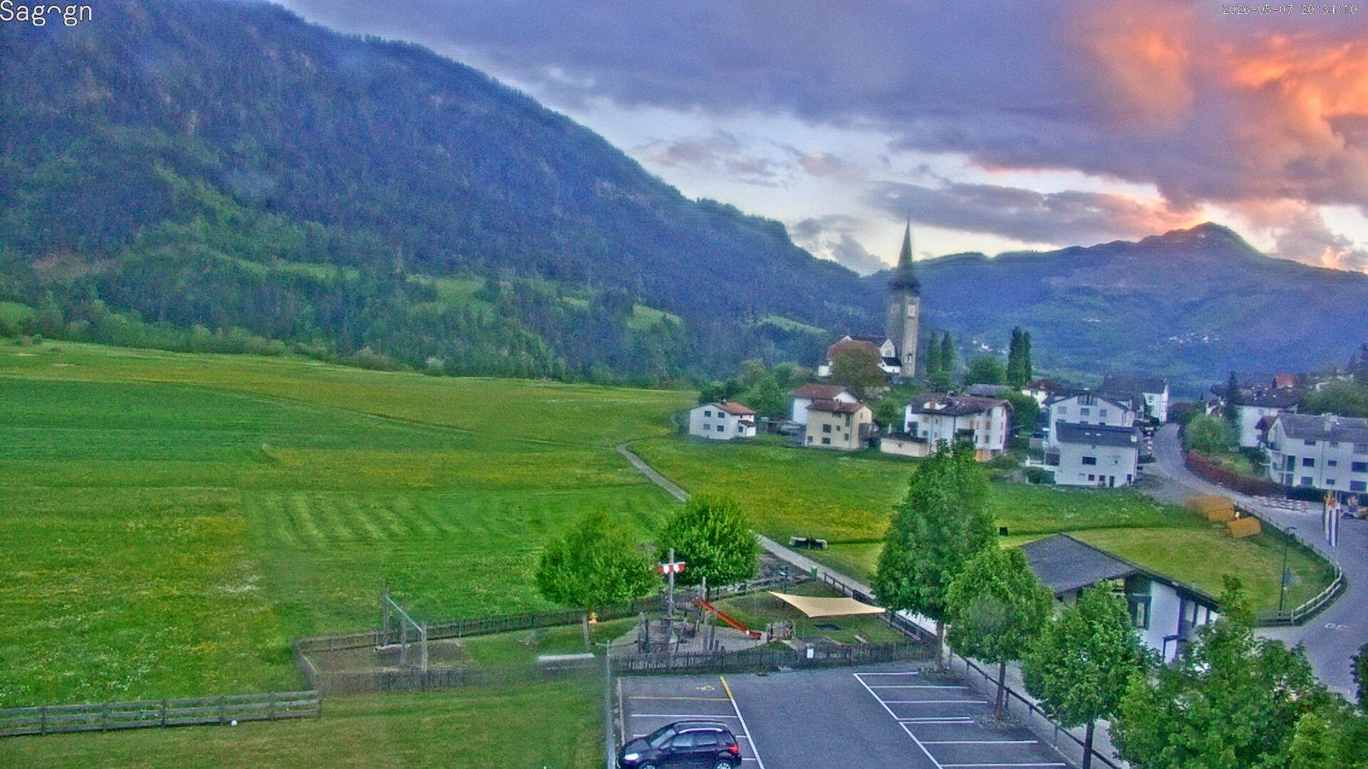 Archived image Webcam Sagogn next to Flims