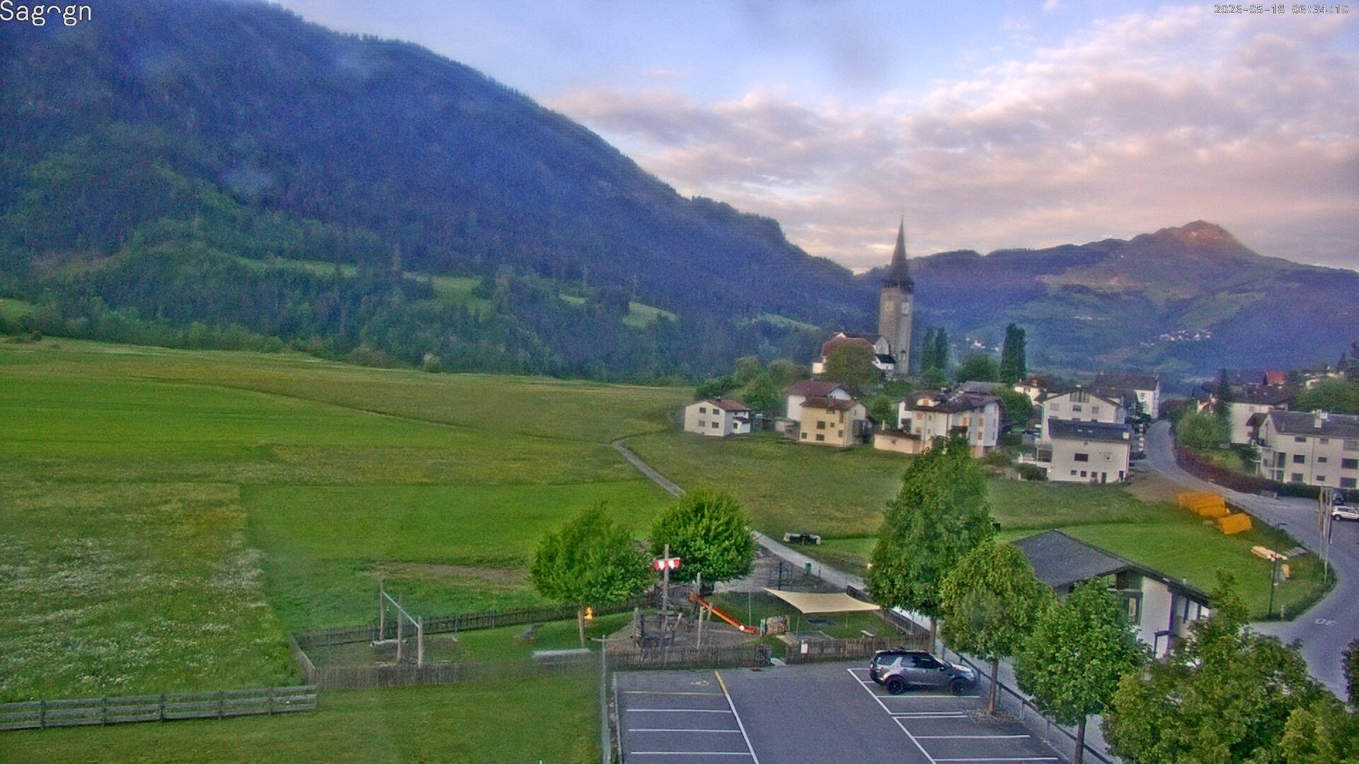 Archived image Webcam Sagogn next to Flims