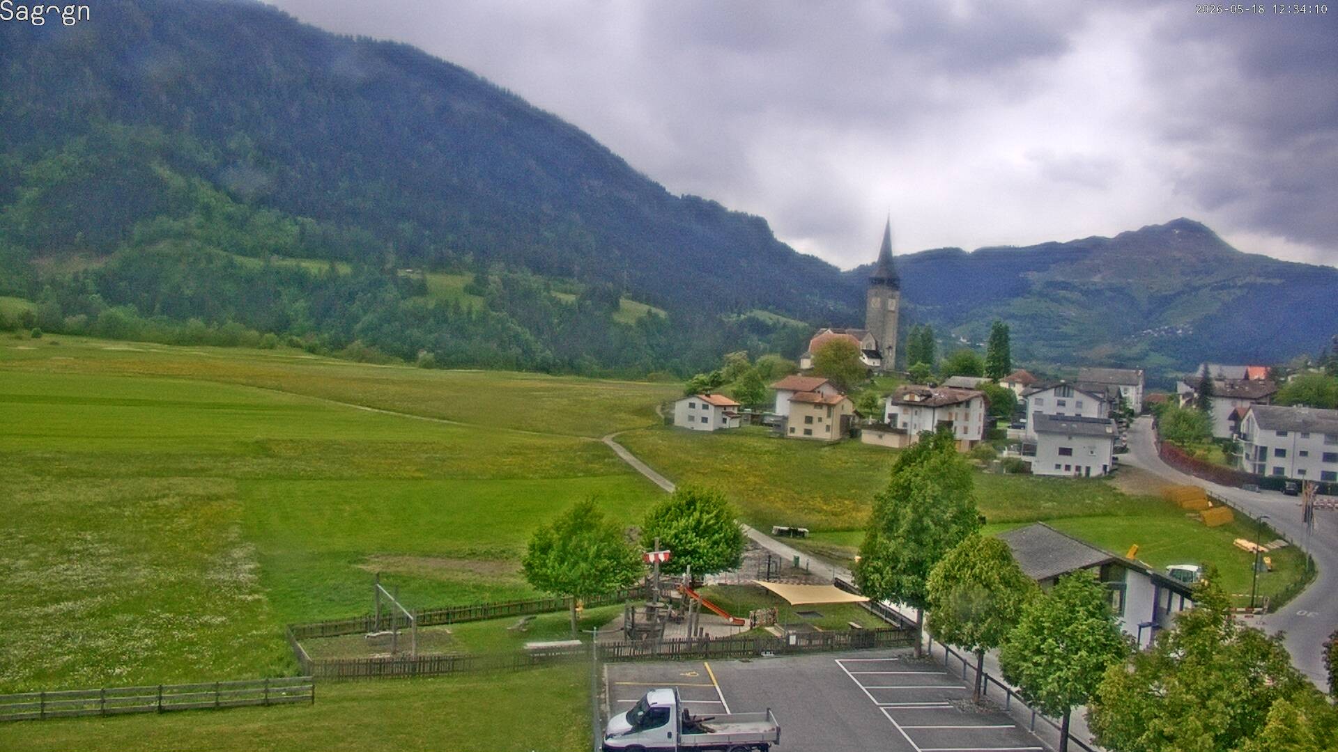 Archived image Webcam Sagogn next to Flims