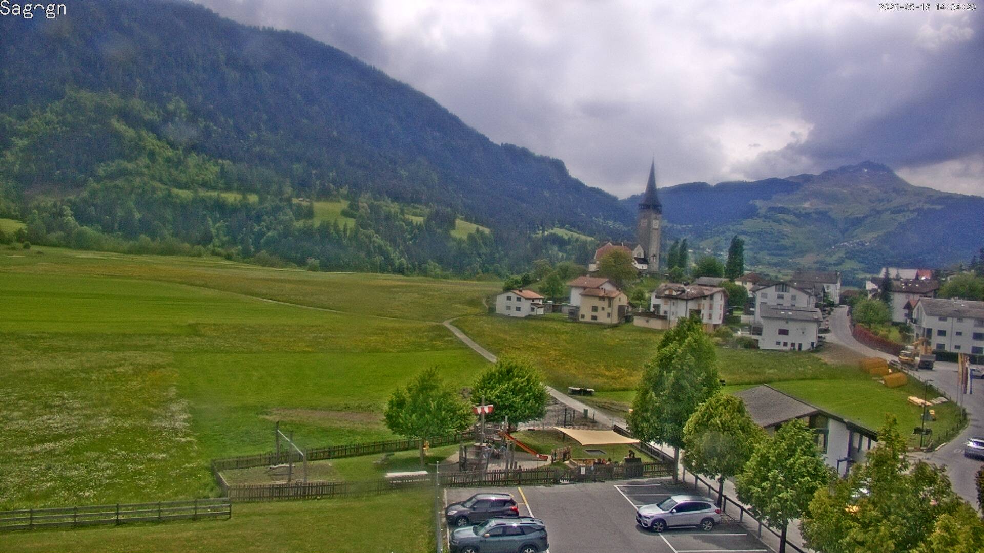 Archived image Webcam Sagogn next to Flims