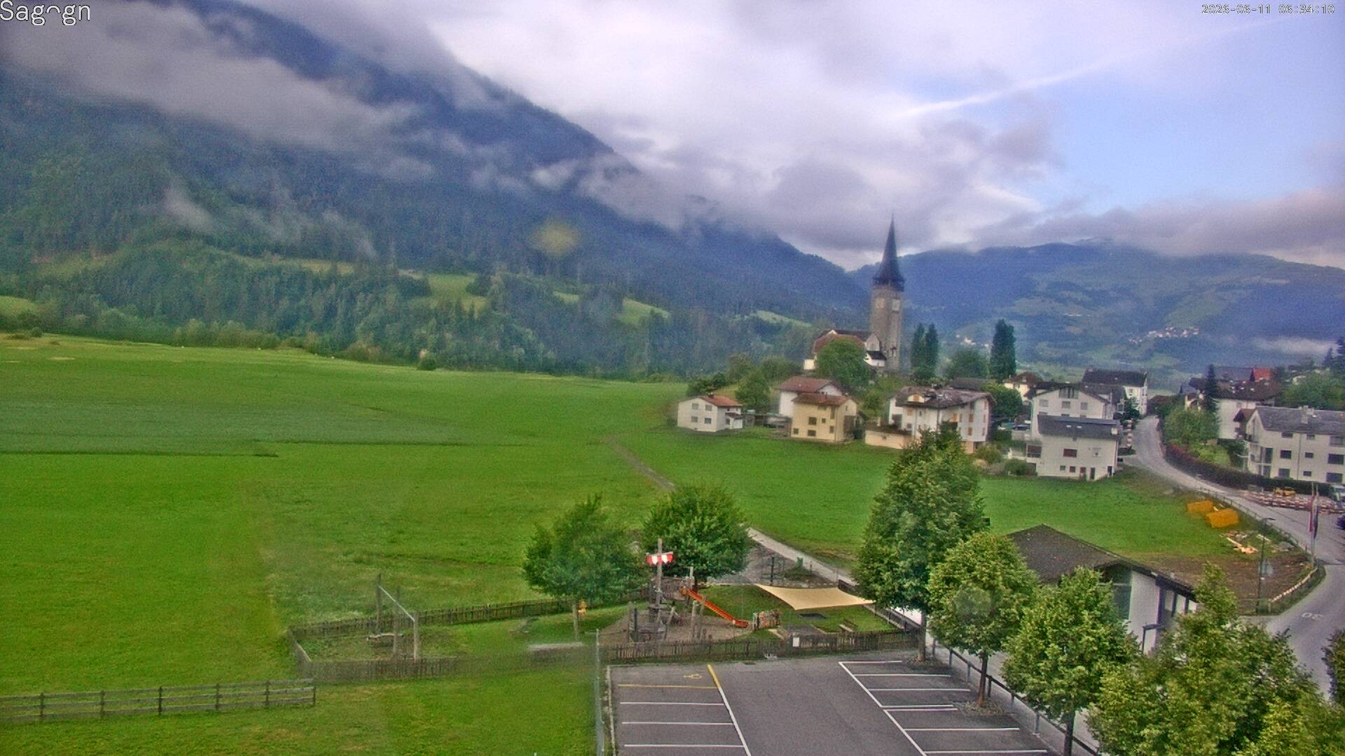 Archived image Webcam Sagogn next to Flims