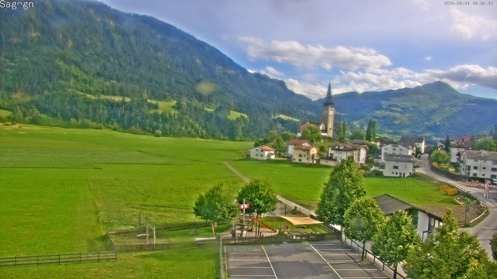 Archived image Webcam Sagogn next to Flims