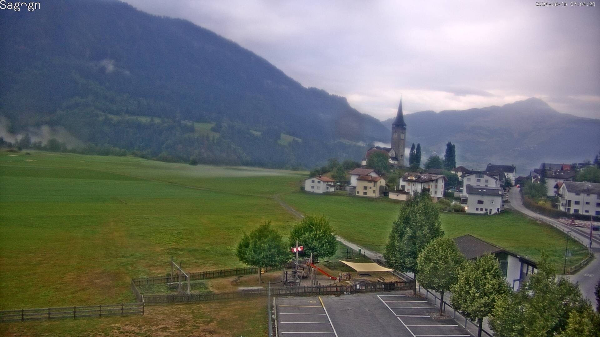 Archived image Webcam Sagogn next to Flims