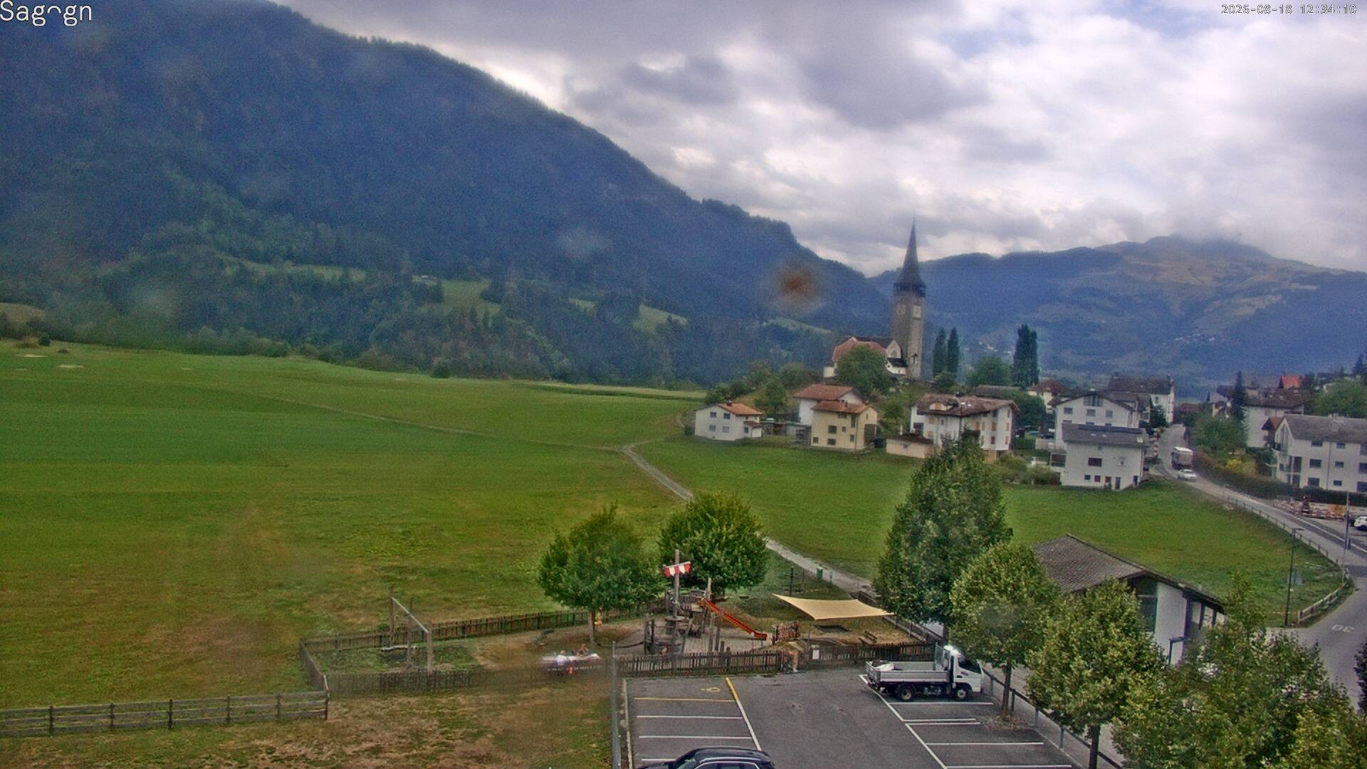 Archived image Webcam Sagogn next to Flims