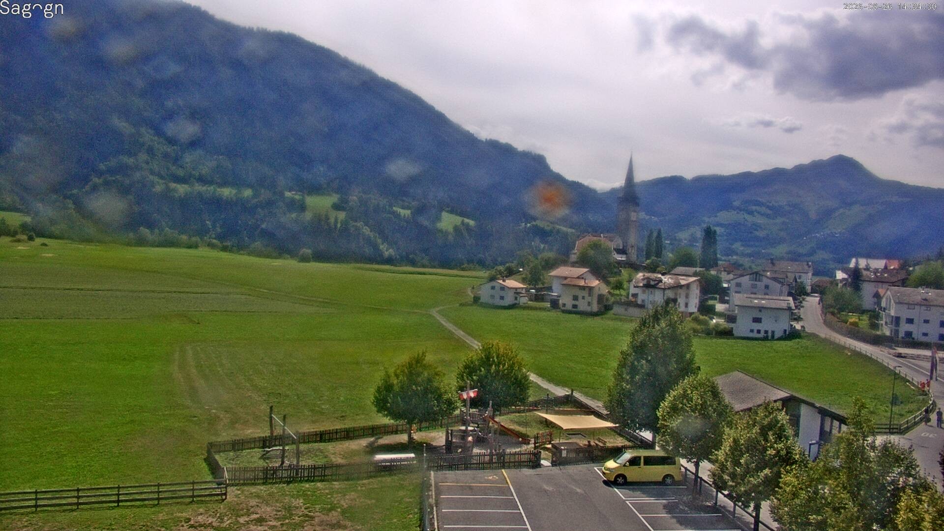 Archived image Webcam Sagogn next to Flims