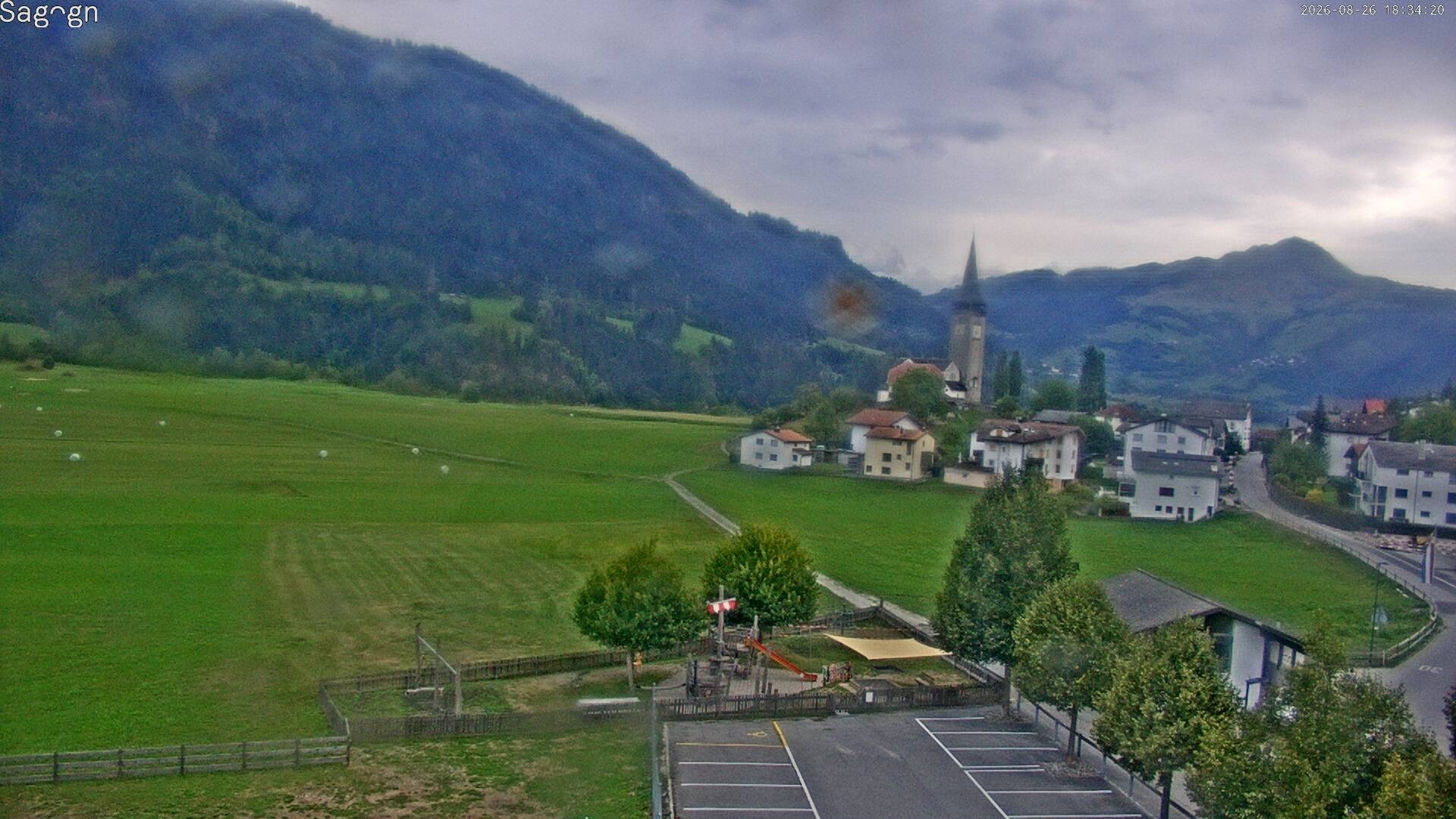 Archived image Webcam Sagogn next to Flims