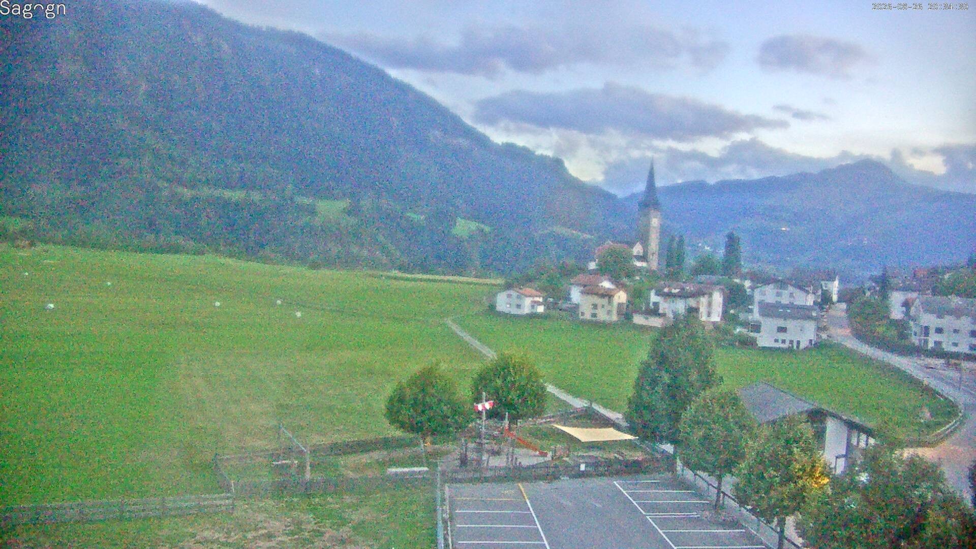 Archived image Webcam Sagogn next to Flims
